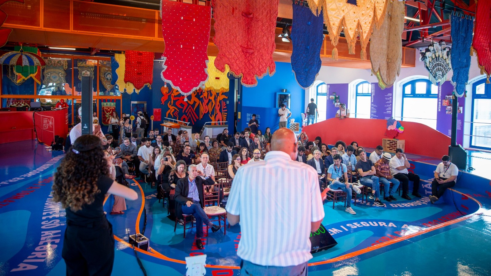 Durante os três dias de atividades, o público poderá participar de painéis, plenárias, oficinas formativas, rodadas de negócios e intervenções culturais